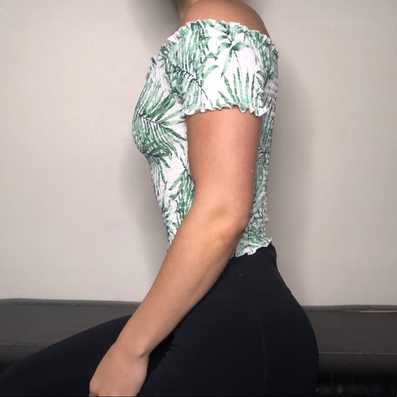 FOREVER 21 Top - Picture 2 of 2